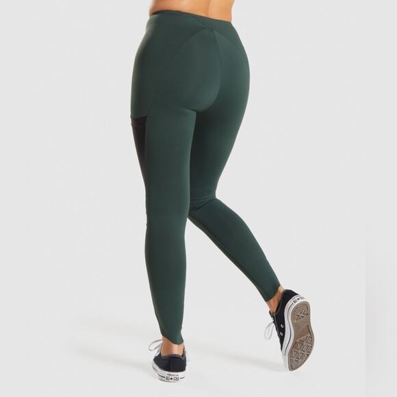 GymShark Venture Leggings Dark Green Size Medium EUC - Picture 4 of 11